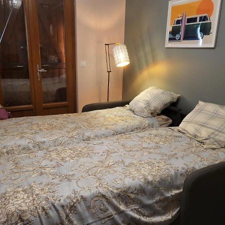 Logement proche de Bordeaux, route des Châteaux Ludon-Médoc Extérieur photo
