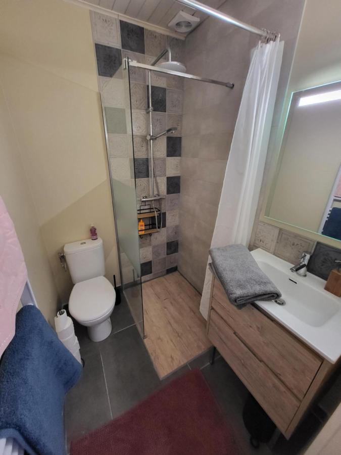 Logement proche de Bordeaux, route des Châteaux Ludon-Médoc Extérieur photo